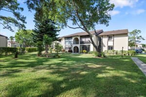 130 Lake Pine Circle B-1, Greenacres, FL 33463 Sold 02/19/25
