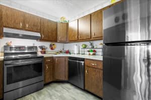 130 Lake Pine Circle B-1, Greenacres, FL 33463 Sold 02/19/25