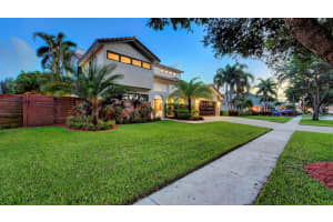 MLS# R11007357, Boca Raton, Florida 33434