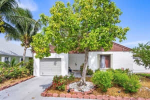 10 Corrie Place, Boynton Beach, FL 33426 Sold 11/19/24