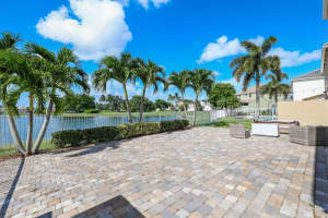 286 Berenger Walk, Royal Palm Beach, FL 33414 Sold 11/01/24