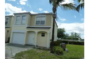 915 SW 15th Street, Deerfield Beach, FL 33441 Sold 09/09/24