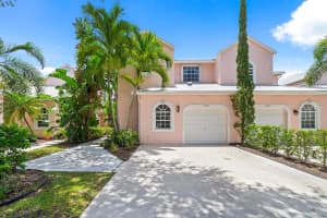 10686 Pelican Drive, Wellington, FL 33414 Sold 08/30/24