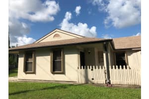 2828 Stoneway Lane D, Fort Pierce