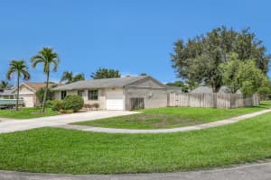 8500 Elaine Drive, Boynton Beach, FL 33472 Sold 08/30/24