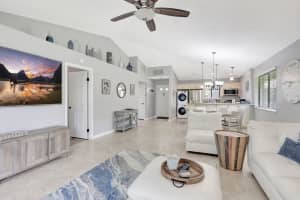 109 Club Drive 109, Palm Beach Gardens, FL 33418 Sold 10/03/24