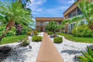 3 Flanders A, Delray Beach, FL 33484 Sold 02/19/25