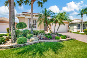 MLS# R11007669, Lake Worth, Florida 33467