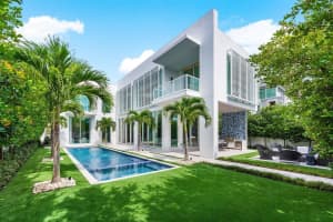 132 NE 7th Avenue, Delray Beach, FL 33483 Sold 11/01/24