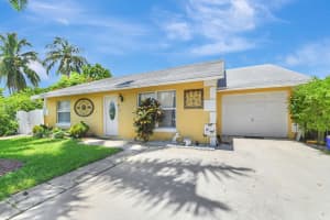 MLS# R11007807, Lake Worth, Florida 33463