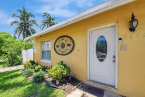 MLS# R11007807, Lake Worth, Florida 33463