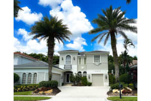 16332 Bristol Pointe Drive Delray Beach, FL 33446 - Off Market