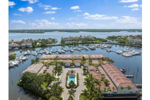 5370 Harbor Island Court, Vero Beach, FL 32967 Sold 12/05/24