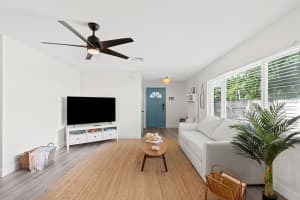 1724 11th Avenue N, Lake Worth Beach, FL 33460 Sold 11/15/24