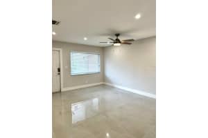 639 NE 10th Avenue 204, Fort Lauderdale, FL 33304 Sold 10/28/24