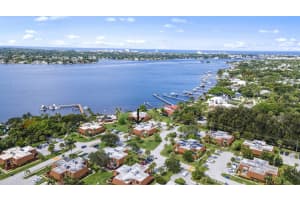 825 Center Street 20a, Jupiter, FL 33458 Sold 09/20/24