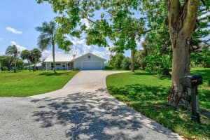 446 NE Ficus Terrace, Jensen Beach, FL 34957 Sold 11/05/24