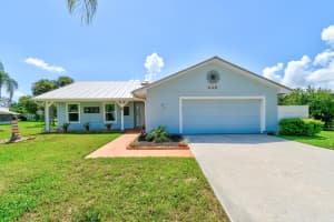 446 NE Ficus Terrace, Jensen Beach, FL 34957 Sold 11/05/24