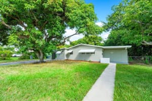 715 W Jasmine Drive, Lake Park, FL 33403 Sold 10/07/24