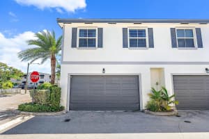 125 N K Street E, Lake Worth Beach, FL 33460 Sold 11/29/24