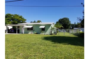 222 Hialeah Avenue, Fort Pierce, FL 34982 Sold 09/30/24