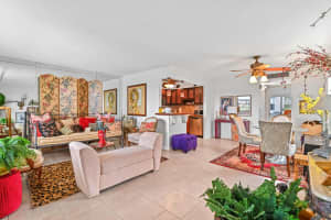 975 Normandy U, Delray Beach, FL 33484 Sold 10/03/24