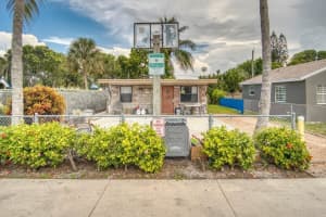 1078 Peak Road, Lantana, FL 33462 Sold 09/10/24
