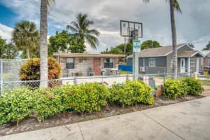 1078 Peak Road, Lantana, FL 33462 Sold 09/10/24
