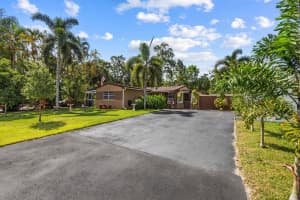 6650 Douglas Street, Hollywood, FL 33024 Sold 10/24/24
