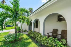 MLS# R11008325, Boca Raton, Florida 33434
