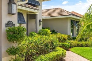 4535 Jacqueline Manor SW, Vero Beach, FL 32968 Sold 10/23/24