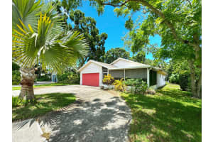 1136 42 Avenue, Vero Beach, FL 32960 Sold 09/20/24