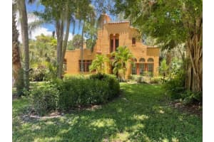 900 Royal Palm Place, Vero Beach, FL 32960 Sold 09/18/24