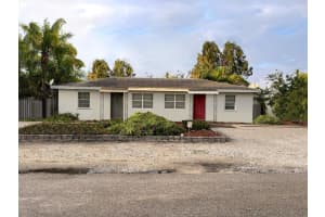 703 W Palm Street E, Lantana, FL 33462 Sold 09/23/24