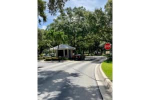 4414 Lacey Oak Drive, Palm Beach Gardens, FL 33410 Sold 01/31/25