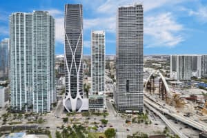 1040 Biscayne Boulevard 2106, Miami, FL 33132 Sold 11/25/24