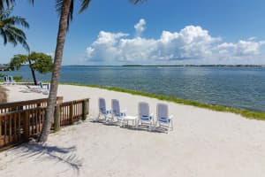 5230 SE Schooner Oaks Way, Stuart, FL 34997 Sold 10/07/24
