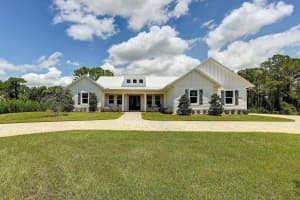 10610 Pine Needle Drive, Fort Pierce, FL 34945 Sold 01/15/25