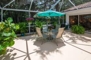 2702 Pin Oak Court, Palm Beach Gardens, FL 33410 Sold 08/29/24