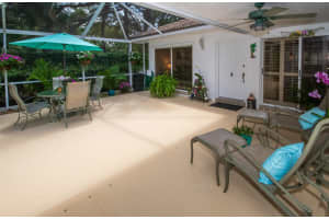 2702 Pin Oak Court, Palm Beach Gardens, FL 33410 Sold 08/29/24