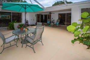 2702 Pin Oak Court, Palm Beach Gardens, FL 33410 Sold 08/29/24