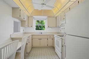 2950 SE Ocean Boulevard 15-6, Stuart, FL 34996 Sold 10/11/24