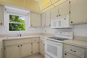 2950 SE Ocean Boulevard 15-6, Stuart, FL 34996 Sold 10/11/24