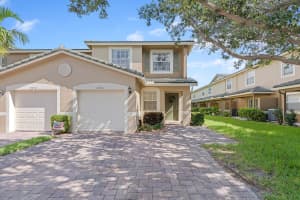 2970 SE Lexington Lakes Drive 2970, Stuart, FL 34994 Sold 03/31/25