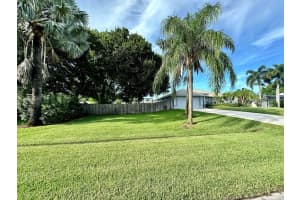 1061 SE Seagrass Avenue, Port Saint Lucie, FL 34983 Sold 09/23/24