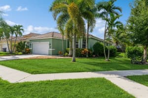9488 Verona Lakes Boulevard, Boynton Beach, FL 33472 Sold 11/13/24