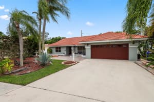 9327 Laurel Green Drive, Boynton Beach, FL 33437 Sold 09/19/24