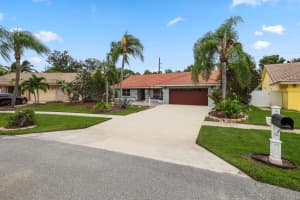 9327 Laurel Green Drive, Boynton Beach, FL 33437 Sold 09/19/24