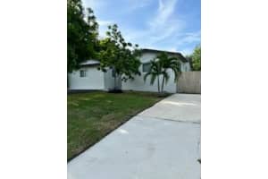 151 NE 17 Court, Pompano Beach, FL 33060 Sold 10/11/24