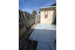 1052 Manor Drive 13b, Lake Worth Beach, FL 33461 Sold 09/20/24